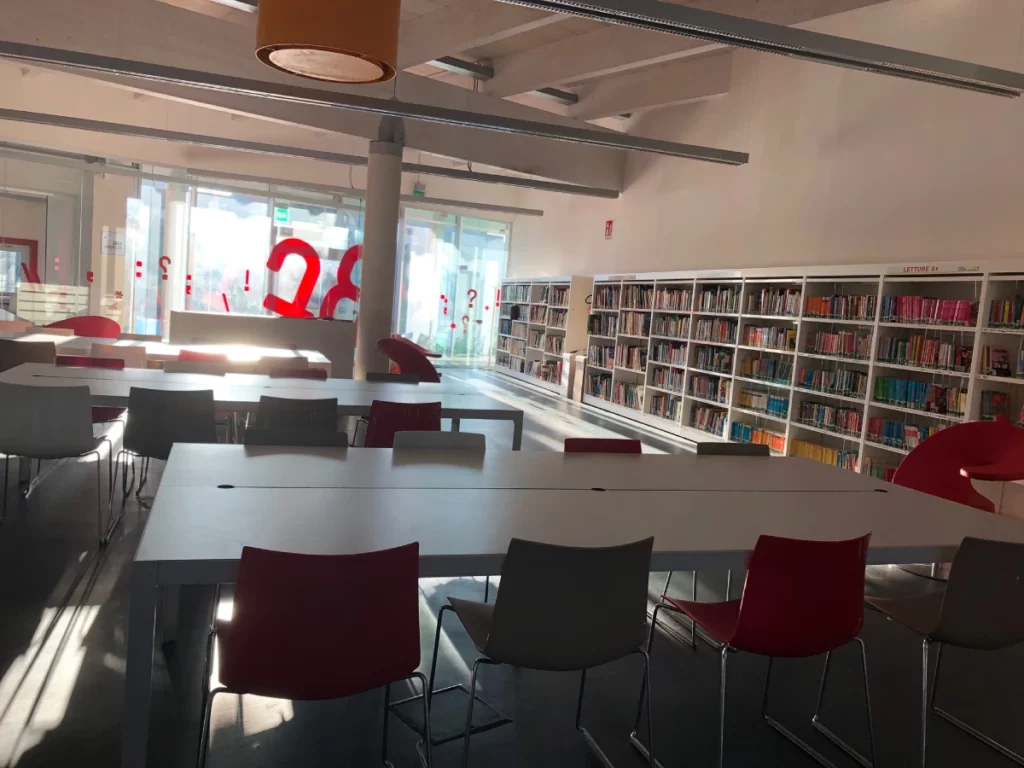 Biblioteca comunale al centro Le Creste, cambia l'orario di apertura 15 • TUTTIGIORNI Biblioteca comunale al centro Le Creste, cambia l’orario di apertura
